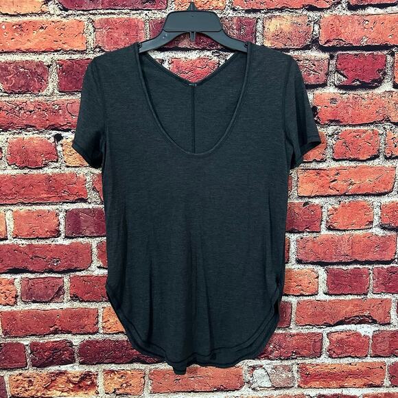 Lululemon  tee shirt size 8 - Picture 1 of 5
